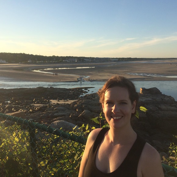 Meet your Posher, Jessica - Picture 1 of 1